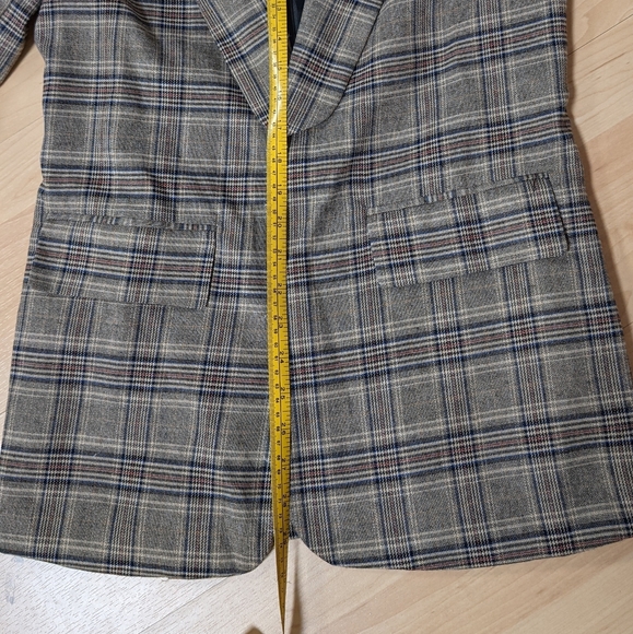 Oversized Plaid Shawl Collar Flap Detail Blazer - S - Picture 9 of 9